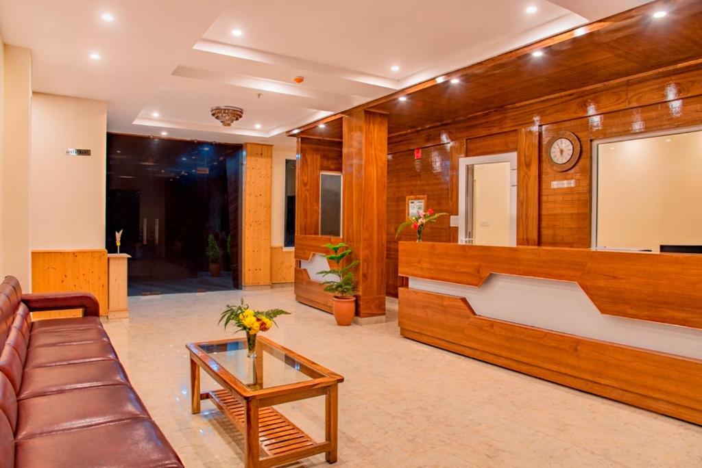 Vista Elite Hotel Chail Exterior photo